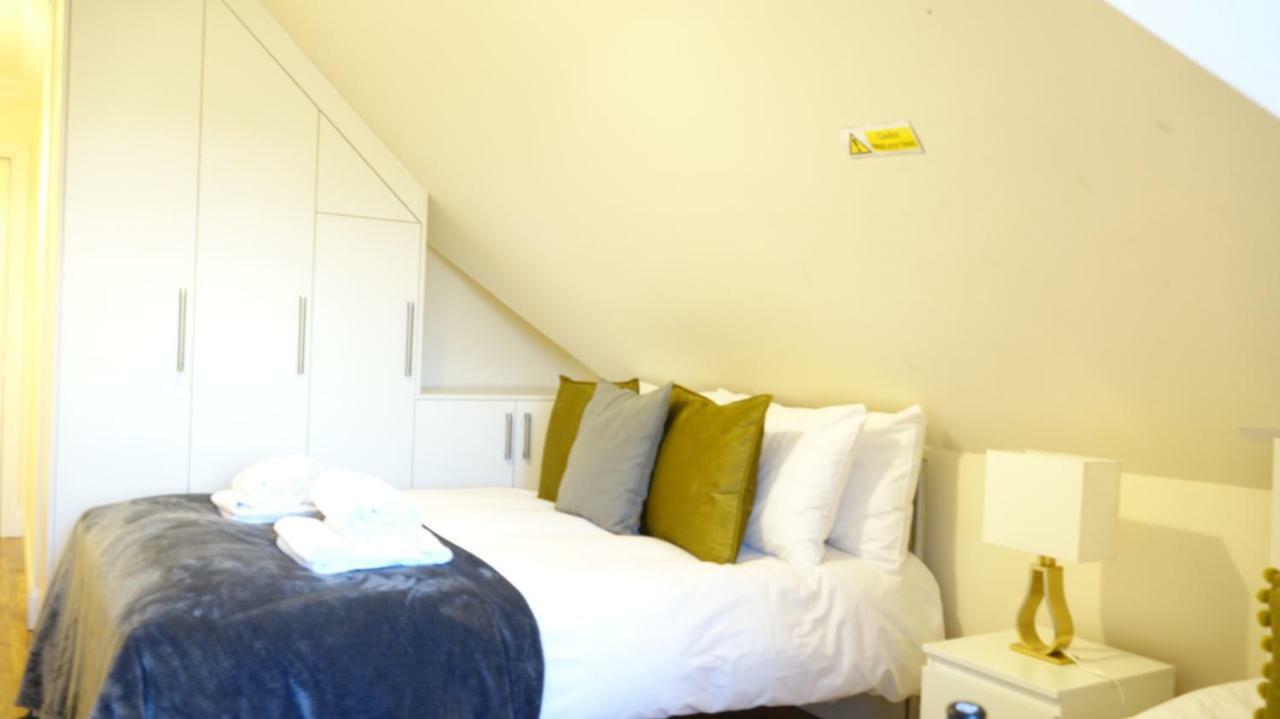 Rc Airport Rooms Stanwell Dış mekan fotoğraf